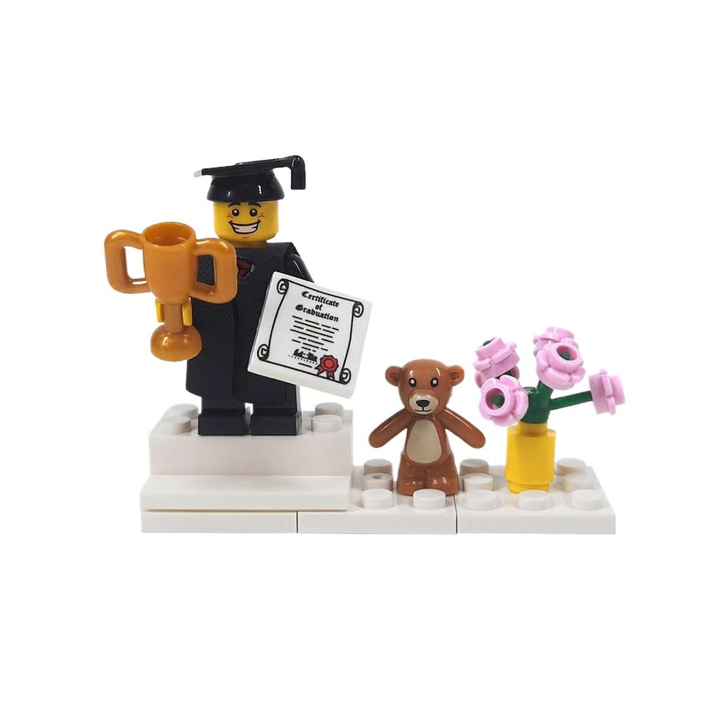 Miniature Building Block Accessories, Graduation Gowns, Doctoral Caps, Cloaks, Decorative Toys