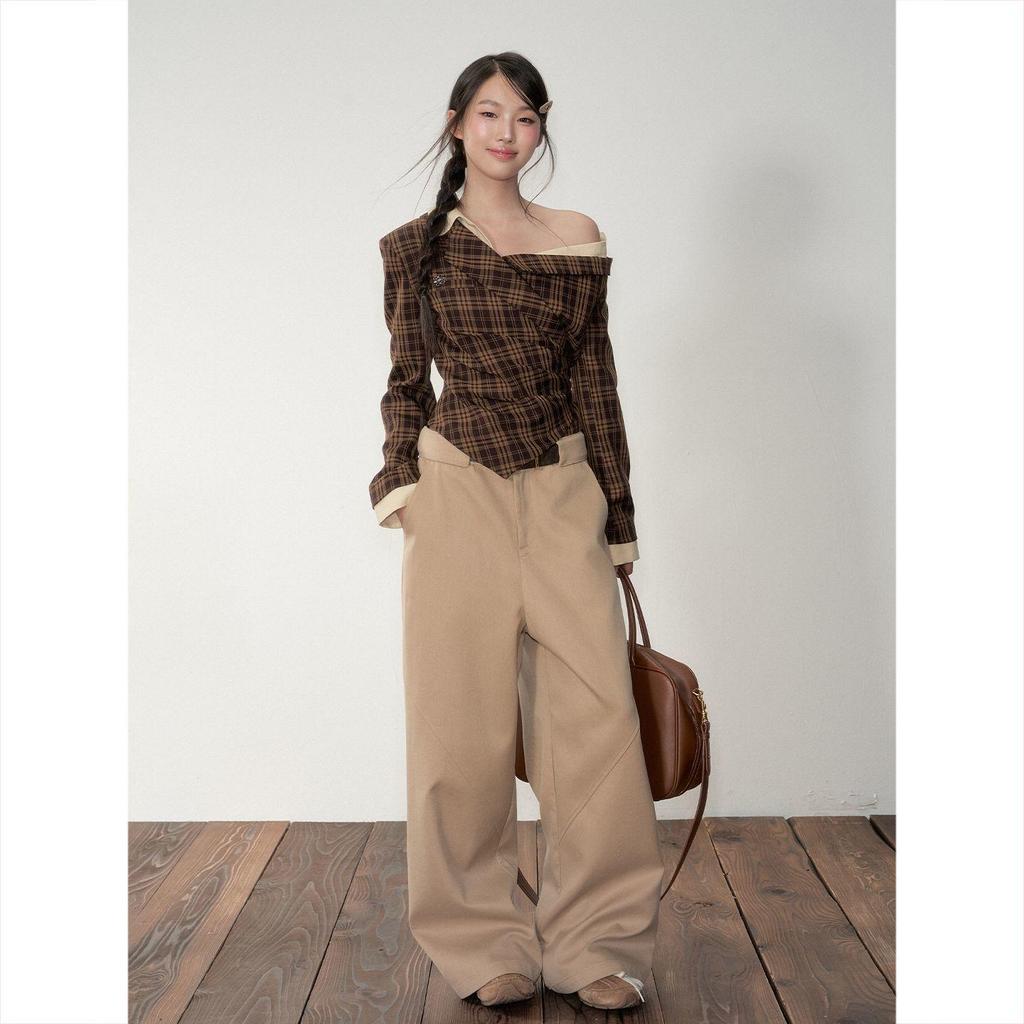 Осенняя клетчатая рубашка с длинным рукавом и открытыми плечами для женщин, приталенная, стройнящая, великолепный дизайн