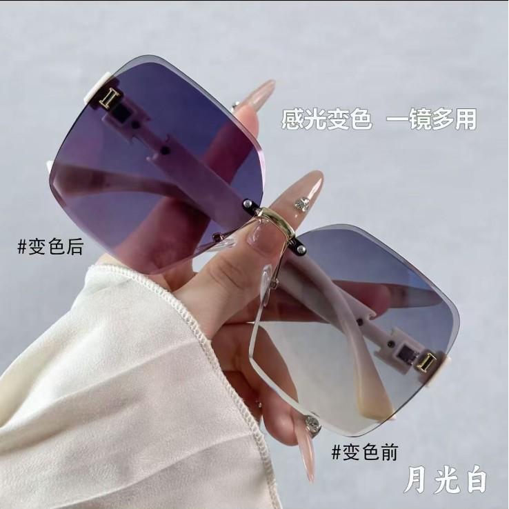 [Sensitive discoloration] Versatile sunshade and thin frameless beauty sunglasses UV-proof sunglasses with their own makeup