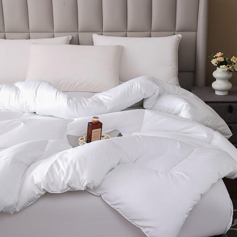 Shanshan All-Season White Fiber Quilt