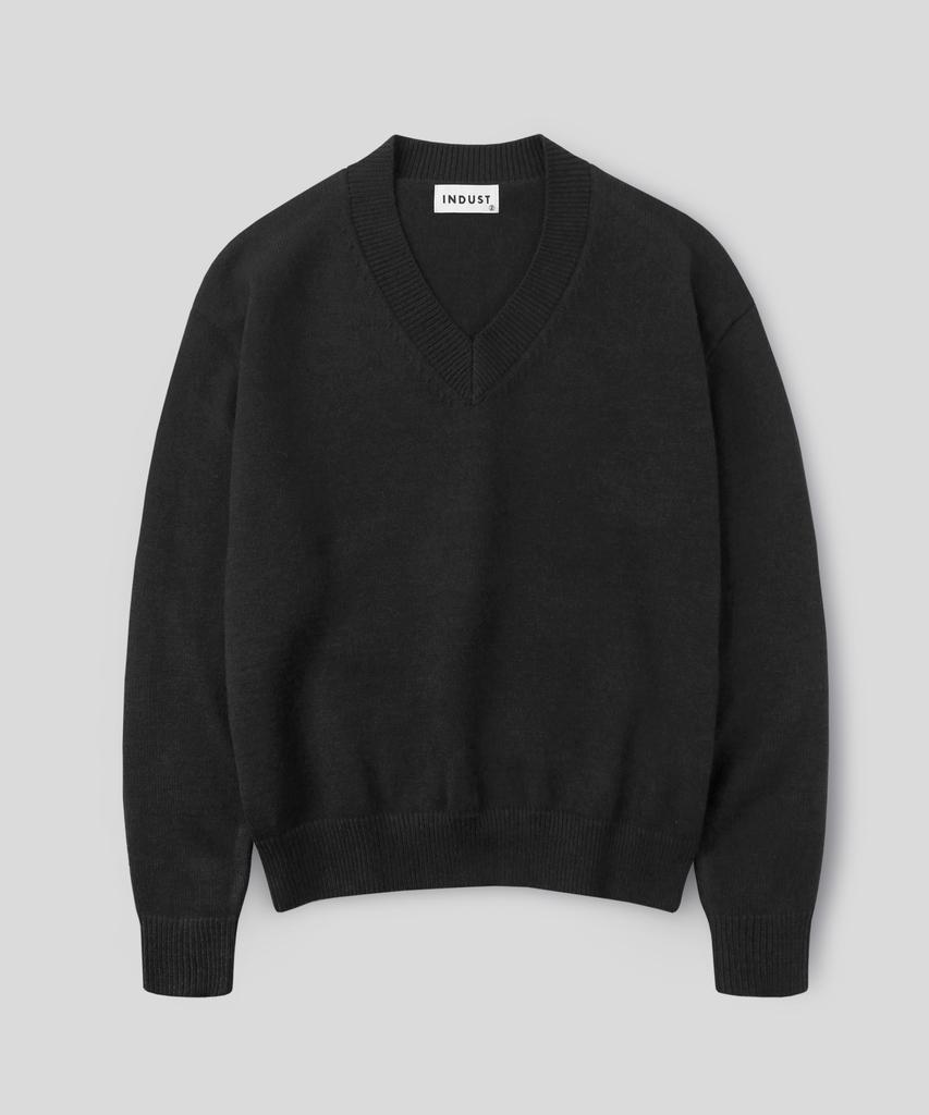 INDUST Semi-Crop V-Neck Knit_Gray