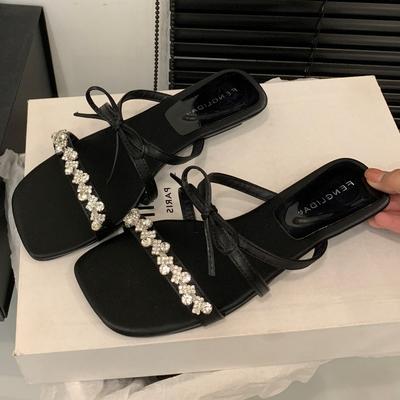 Женская обувь – Сандалии