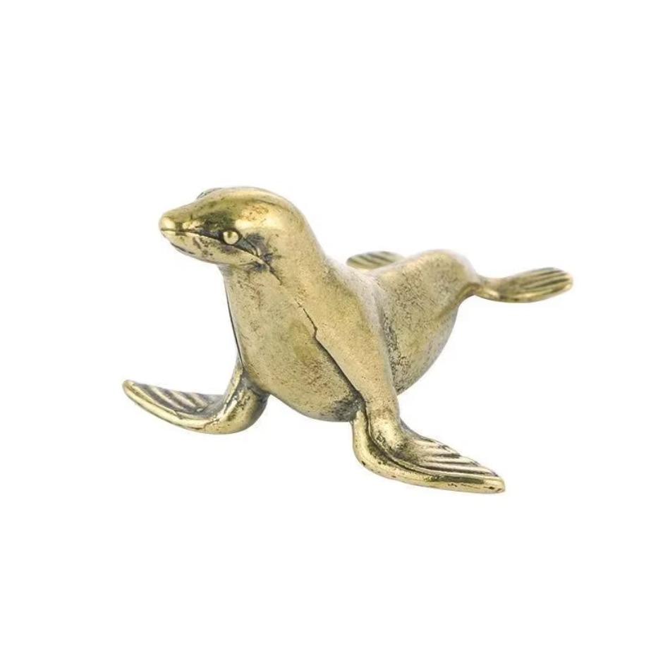 1 Pcs Antique Brass Sea Lion Ornament Handcrafted Creative Desktop Paperweight Metal Collectible Craft with Engraving Casting
