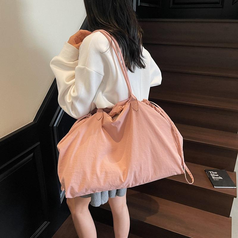 Large-capacity Casual and Lightweight Drawstring Cloth Bag Women's New Simple and Versatile Shoulder Underarm Bag Commuter Bag