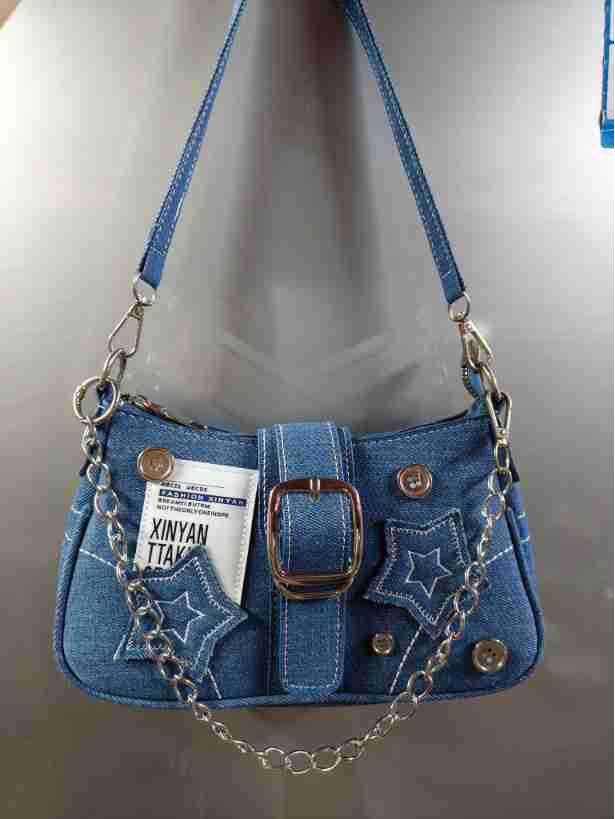 Модная сумка-цепочка из денима Crescent — модная и универсальная для миллениалов