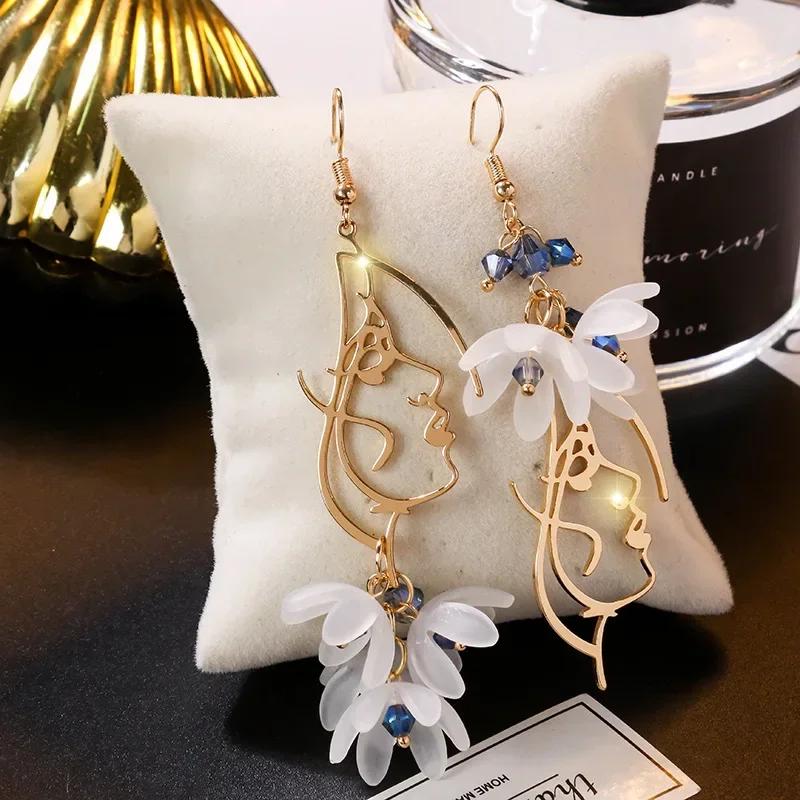 Трансграничная продажа Креативные серьги для девочки-цветочницы Асимметричные хрустальные длинные серьги-кисточки на крючках Женские модные аксессуары