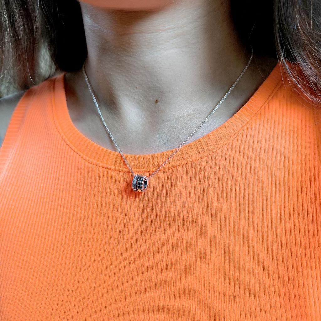 Серебряное колье с фианитами, вес изделия 5,36 гр (2160366)