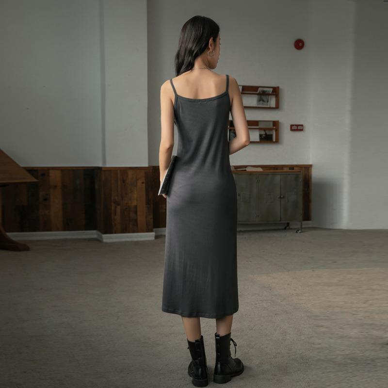 Платье-халтер женское летнее со свободным прямым жилетом длинное платье выше колена