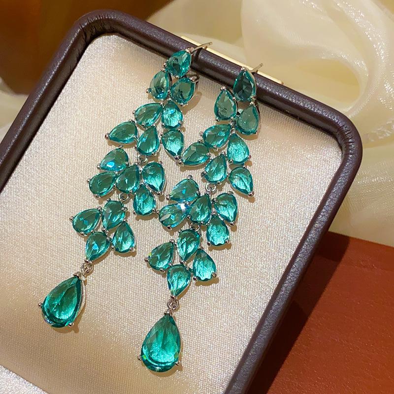 Французский придворный стиль Серьги-пусеты с прямоугольным цирконом на серебряных иглах Изысканные легкие роскошные высококлассные серьги Преувеличенные серьги Женщины