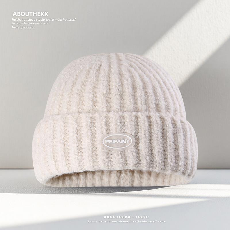 Glue Label Letter Knitted Hat Student Couple Big Head Circumference Showing Face Small Pullover Hat Men Cold Hat
