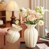 Французская керамическая ваза: Украшение в кремовом стиле для гостиной, композиция из живых цветов и гидропонное украшение