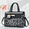 Новая сумка с леопардовым принтом, высокого уровня внешнего вида, усовершенствованная дизайнерская сумка-пэчворк с большой вместимостью через плечо