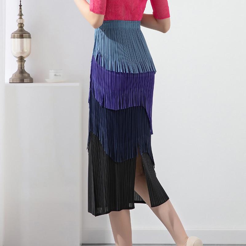 Qooth Женская модная юбка-карандаш с кисточками и разрезом на бедрах, элегантная плиссированная юбка-карандаш средней длины с высокой талией на весну и лето QT2120