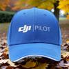 Стильная 1 DJI Пилот Стильная Печатная Регулируемая Кепка Водителя Грузовика Унисекс Черная Кепка с Белым Текстом Удобная для Пеших Путешествий