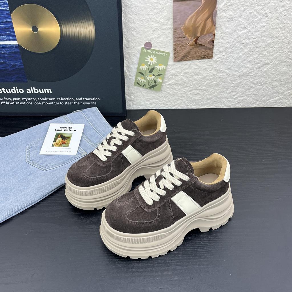 [Fanfuna] 2025 Autumn New Thick-soled Muffin Shoes Women's Versatile Small Height Increase Lace-up Fashion Sports