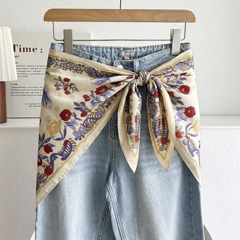 Coffee high-end horse triangle scarf small silk scarf women's spring and autumn summer versatile shawl scarf scarf fart curtain