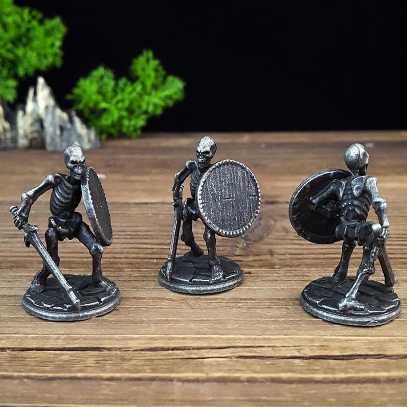 1 шт., Орнамент «Череп с мечом и щитом», Домашнее украшение, Настольный орнамент, Игрушка/Поделка на Хэллоуин