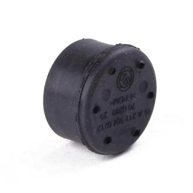 Прокладка крепления радиатора Mercedes W211/W209/W221 2115040212