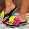 Модные женские сандалии на танкетке с цветочным принтом и контрастными цветами, летние пляжные шлепанцы на толстой радужной подошве, легкие шлепанцы на платформе