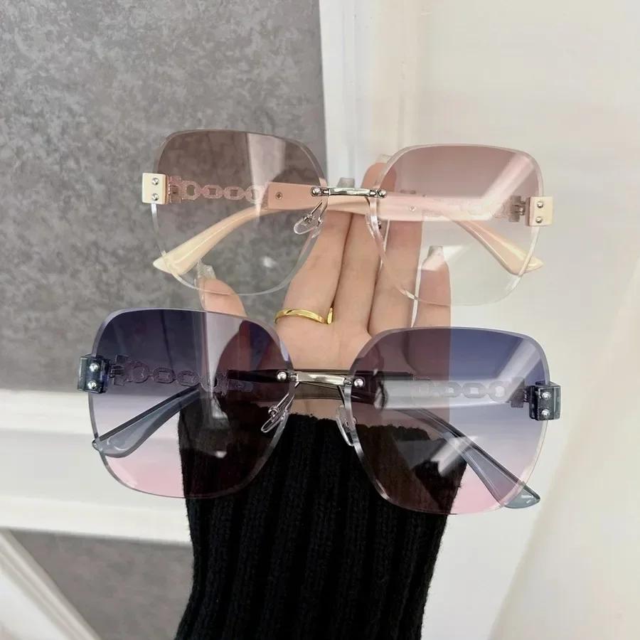 Fashion Square Sunglasses Women Men Brand Designer Luxurious Sun Glasses Female Outdoor Casual Travel