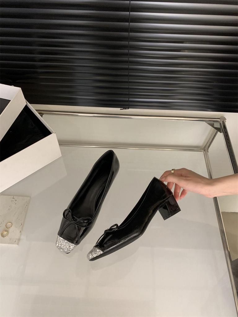 High-end Square Head Light Mouth Single Shoes Women's Spring and Autumn New Korean Version French Temperament Evening Wind Thick Heel Silver High Heel