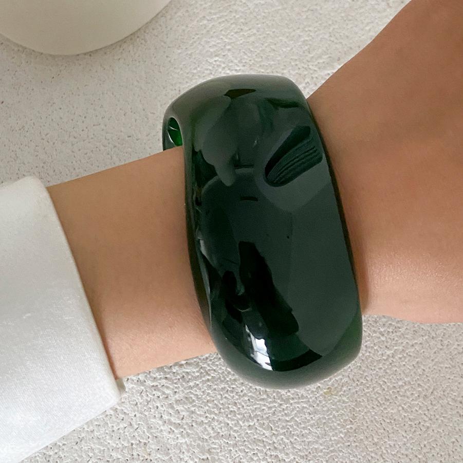Ingemark Модные Винтажные Зеленые Толстые Массивные Браслеты из Смолы для Женщин 2025 Новый Изысканный Наслаивающийся Браслет Ежедневные Вечерние Украшения