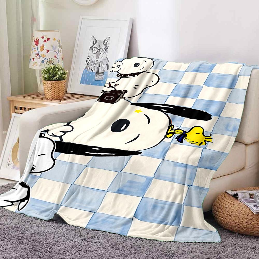 1Pc Snoopy Woodstock Floor Flannel Blanket, Soft And Comfortable, Casual Warm, Camping Travel, Christmas, Halloween Xmas Gift S1976