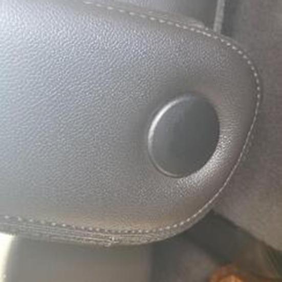 2Pcs Armrest Cap Compact Easy Installation ABS Rear Seat Armrest Cover Cap 15279689 15279690 for GMC Yukon XL 1500 2500 2007-2013