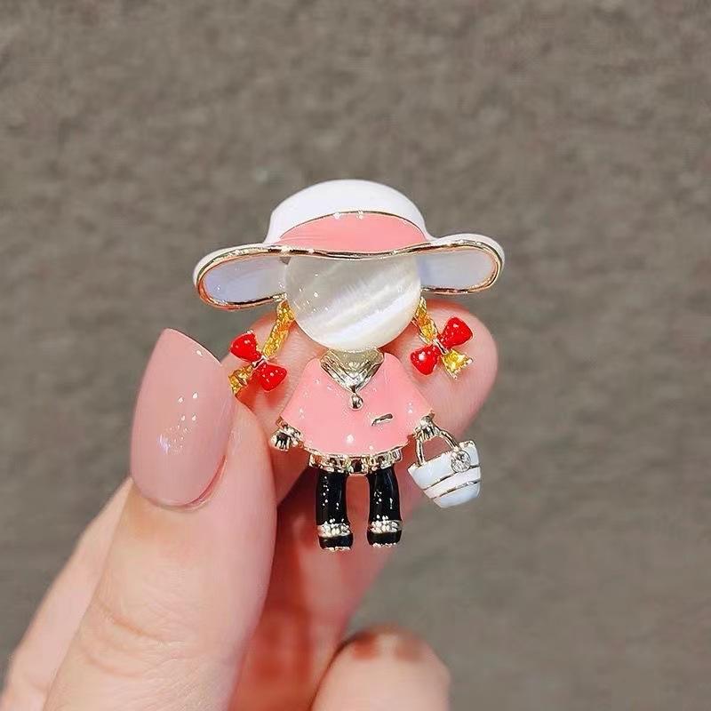 1Pcs Cartoon Characters Jewelry Clothing Accessories Cute Enamel Little Girl Brooches For Women Opal Carrying Bucket Girl Pin