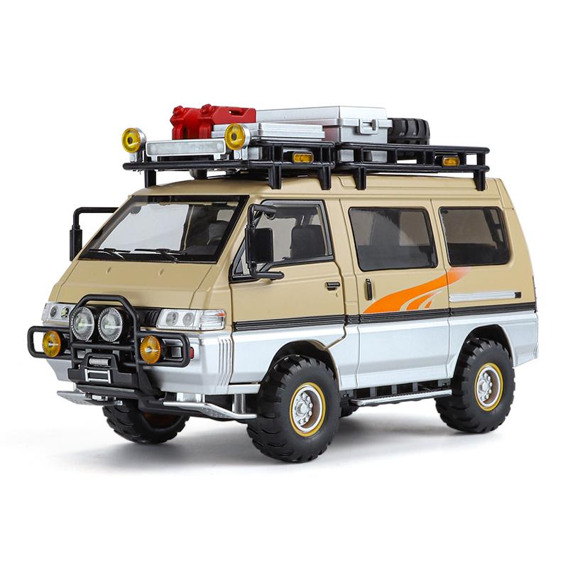 Масштаб 1/24 Mitsubishi Delica Кемпер Минивэн MPV Модель Игрушечной Машинки Литой Металл Миниатюрный Инерционный Звук и Свет Коллекция Подарок для Ребенка