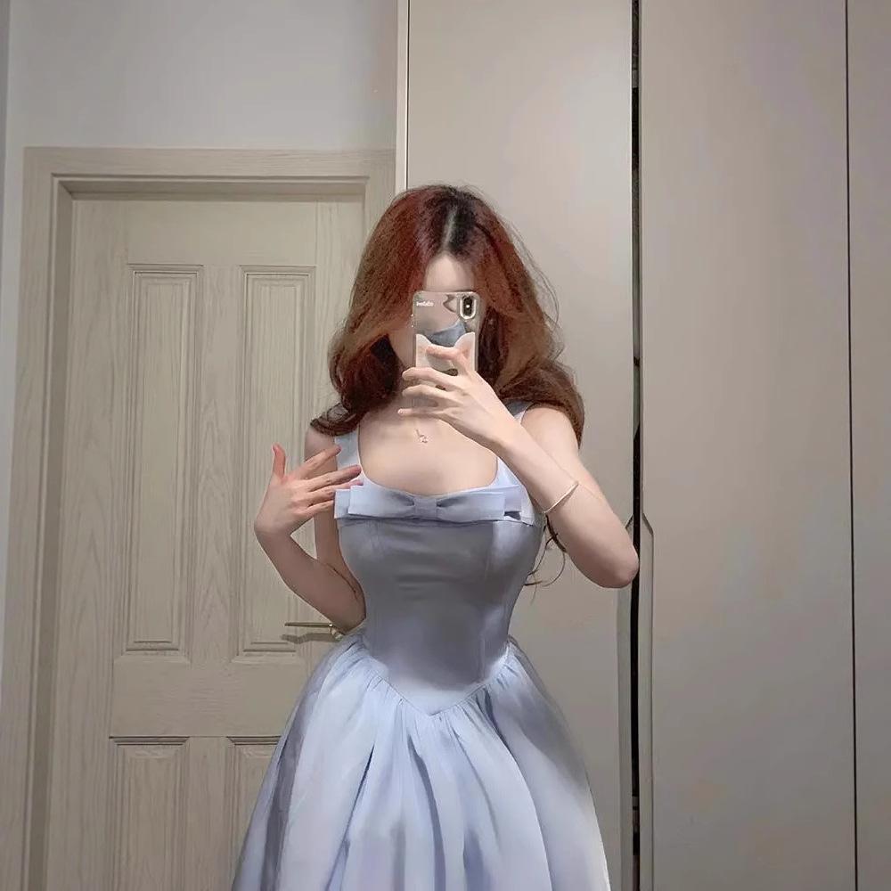 Французское розовое преппи вечернее платье А-силуэта с квадратным вырезом и завышенной талией