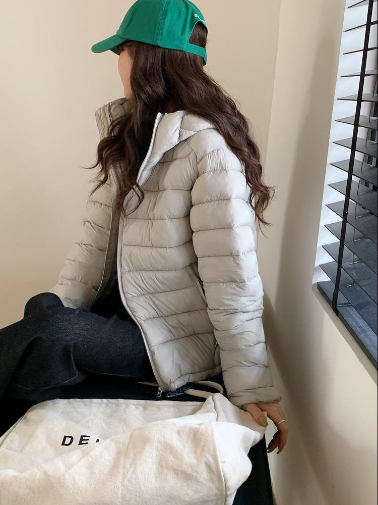 Large size cotton-padded clothes for women's winter new light and thin hooded small cotton-padded jackets, loose fashion warm cotton-padded jackets