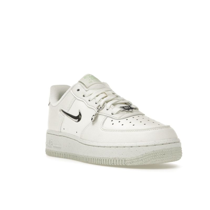 Nike Air Force 1 07 SE Next Nature Sail Vapor Зеленые женские кроссовки Кремового цвета с морским стеклом Volt FN8540-100