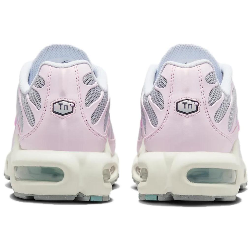 Nike Кроссовки женские Air Max Plus Paw Print Pink Football-Grey White HM3692-061