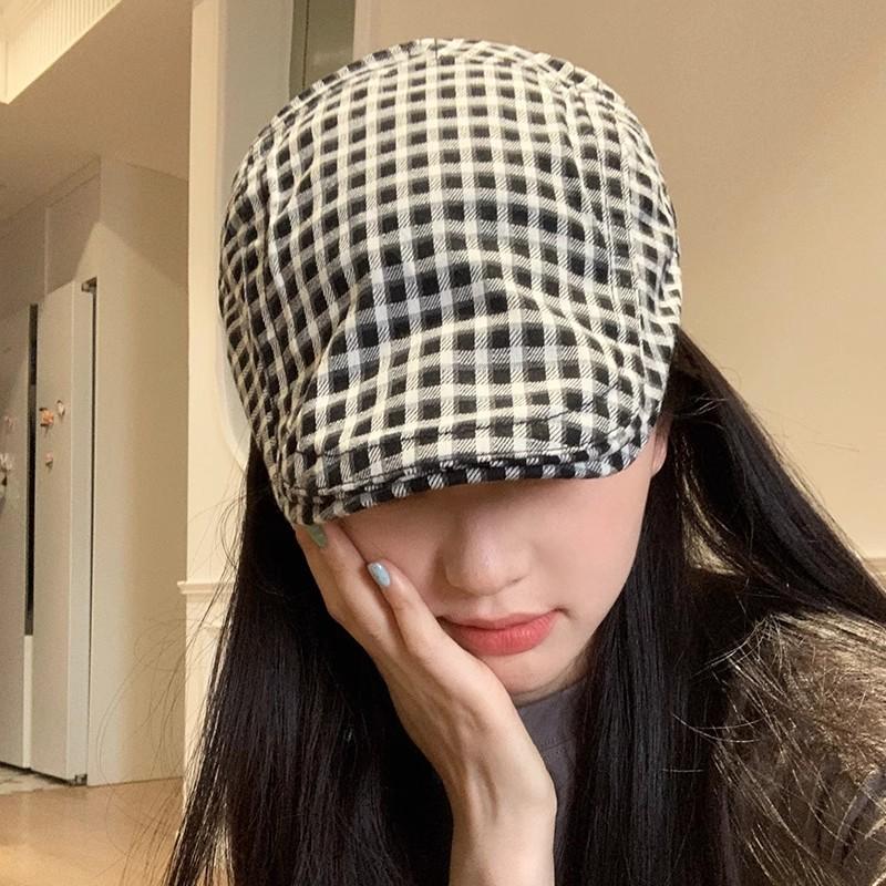 Retro Japanese Beret Women's Spring and Summer Checkered Newsboy Painter Hat Forward Hat Suitable for Outdoor Leisure