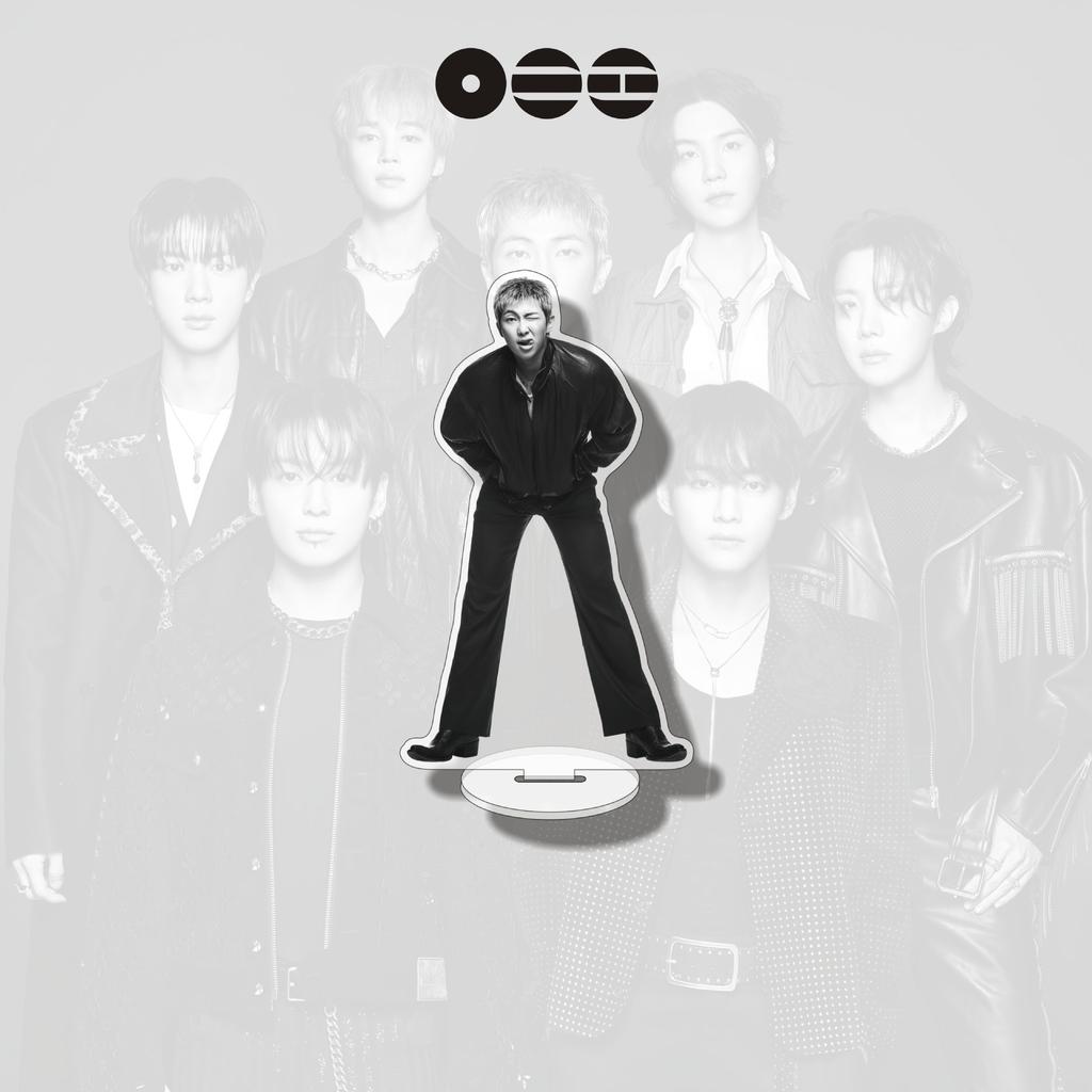 8 шт. Акриловая подставка BTS World Tour, Черно-белый рок-стиль, Фигурка участника и группы, Подставка для демонстрации, Декор для стола фанатов Kpop ARMY