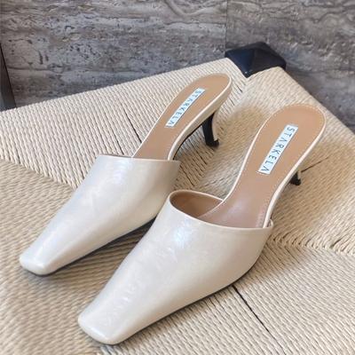 Весна и лето 2025 французская сумка голова крутые тапочки женская обувь высокие каблуки тонкие каблуки мюли квадратный носок полутапочки тапочки на высоком каблуке