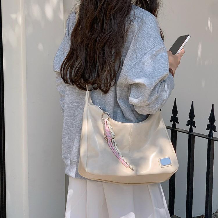 Повседневная сумка большой вместимости для женщин, новая трендовая весенняя модная сумка-тоут в студенческом стиле, сумка через плечо для поездок на работу