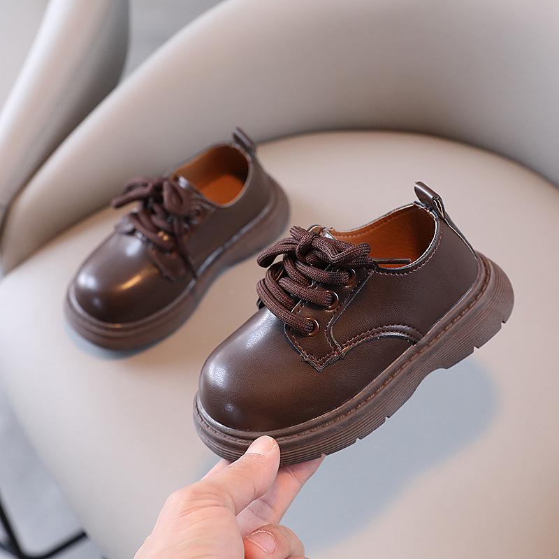 "Boys' 2024 British Style Casual Leather Shoes - Solid Color, Fashionable Children's Single Shoes"