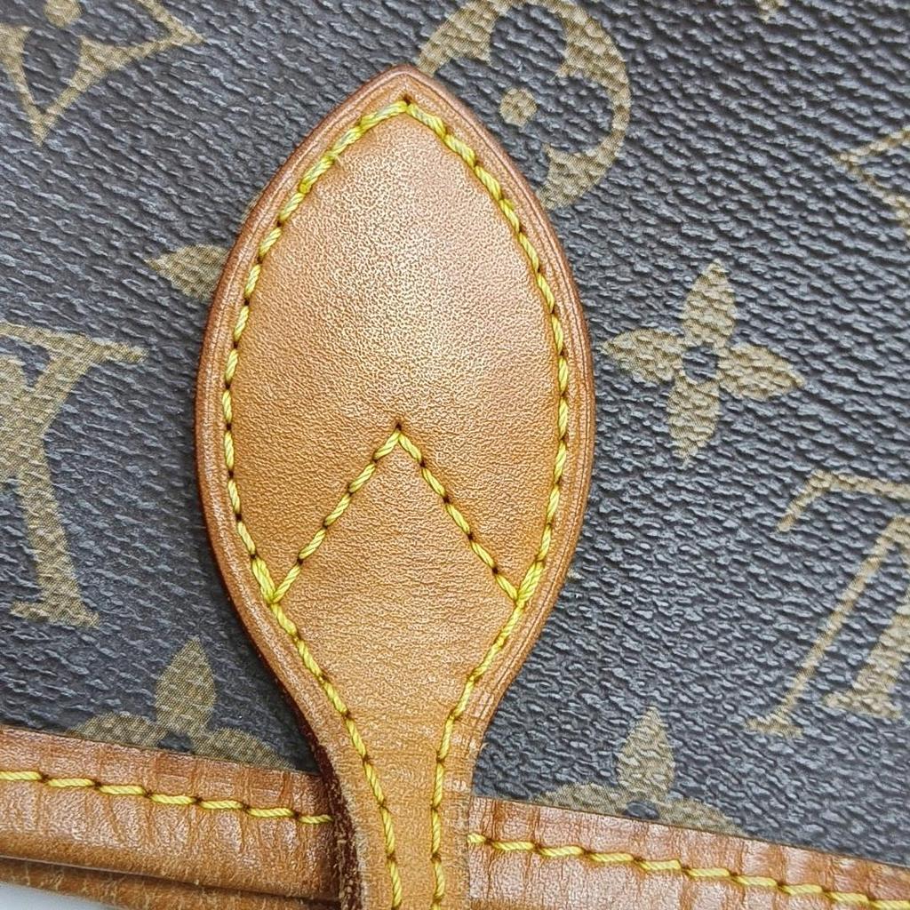 [Б/У] Сумка-тоут Neverfull Mm Monogram из канвы с покрытием и кожаной отделкой - Удовлетворительное состояние #1J2U9N6
