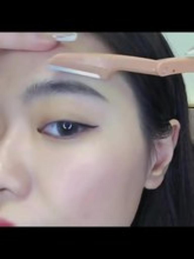 Профессиональная безопасная складная бритва для бровей для женщин – прецизионный триммер, устойчивый к царапинам, подходит для новичков, сменные лезвия