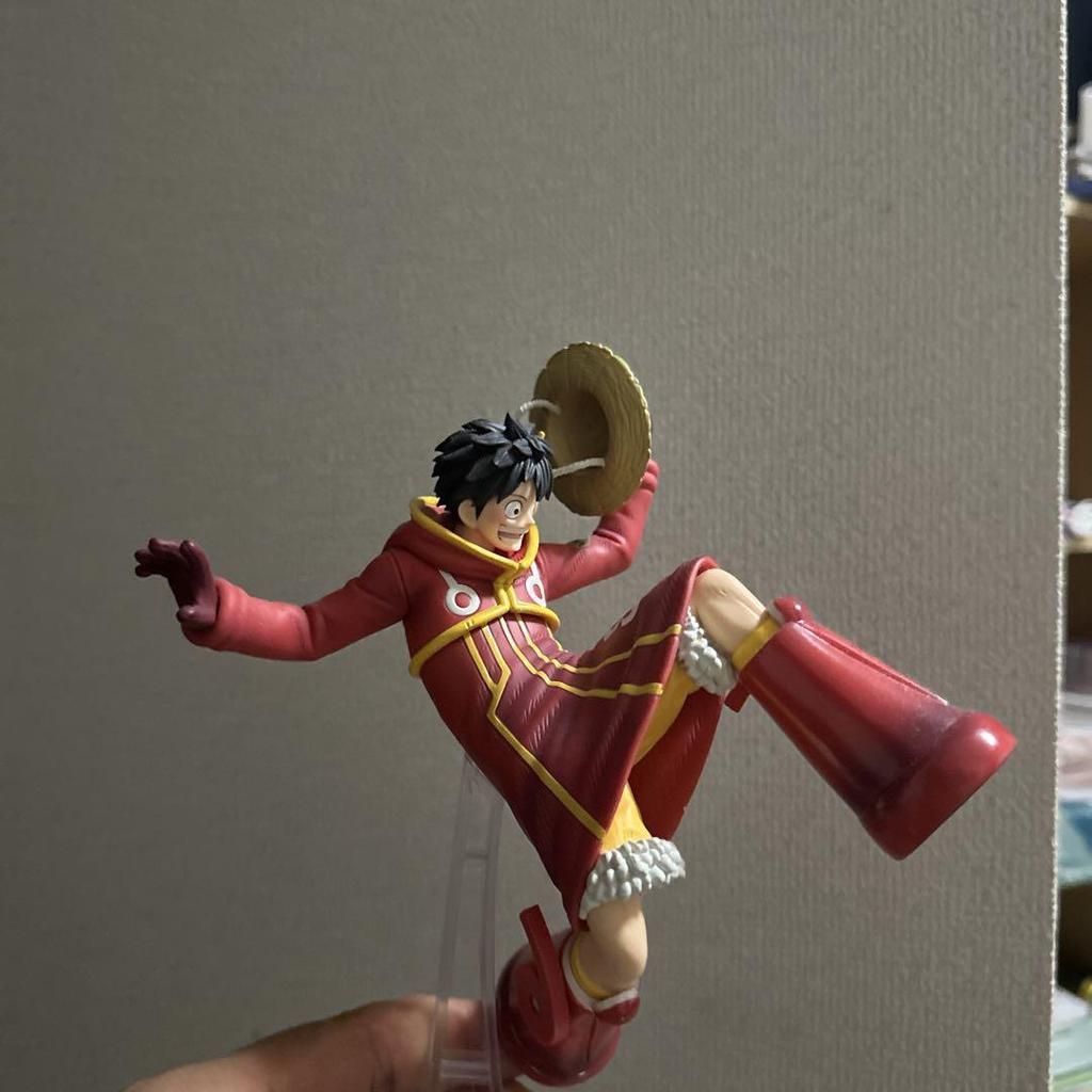 [USED] One Piece Luffy Figure Red