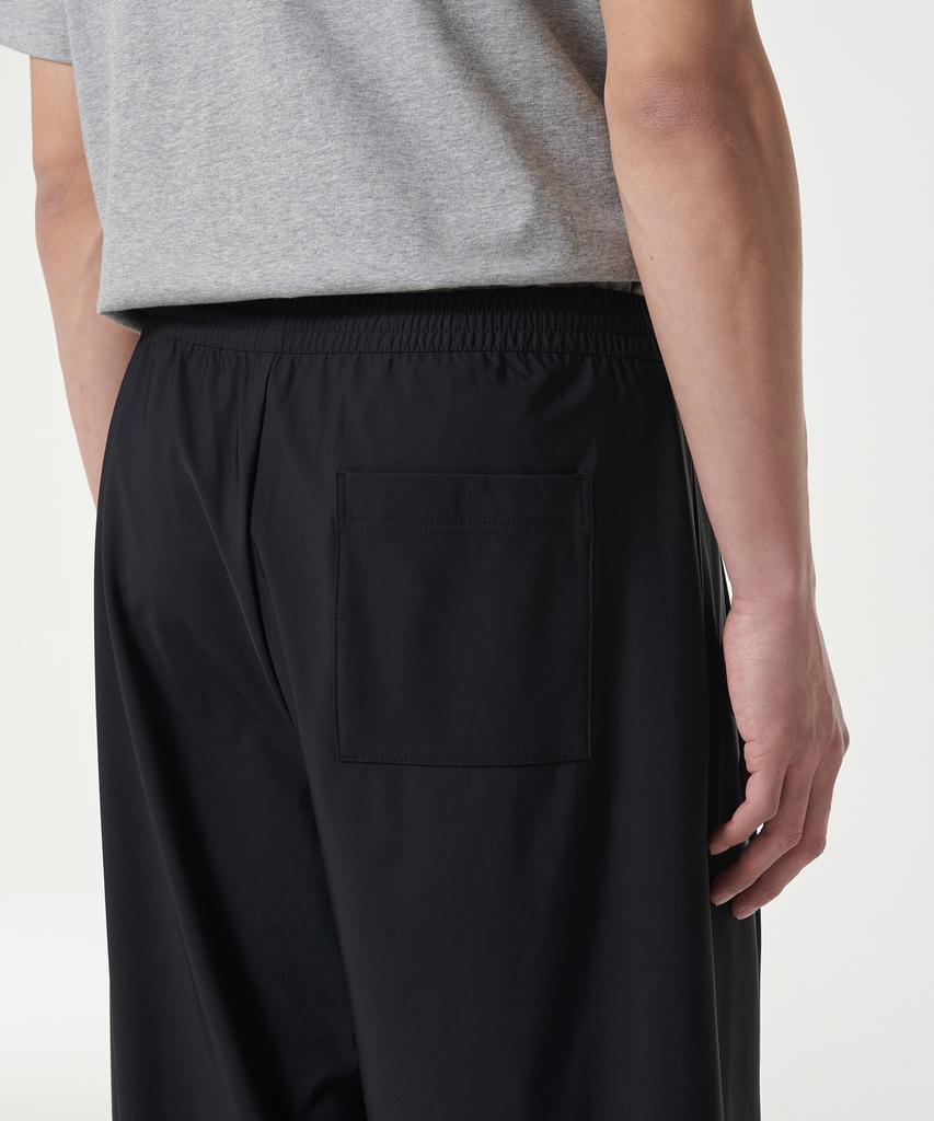 MUSINSA STANDARD Cooling Loose Tapered Elastic Waist Pants [Black]