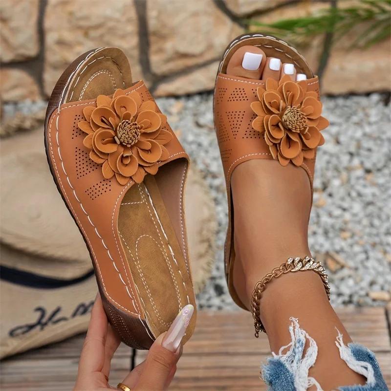 Модные женские тапочки Элегантные тапочки на низкой платформе 2025 Новые повседневные туфли на танкетке Женские летние сандалии на мягком каблуке Модные шлепанцы Женские