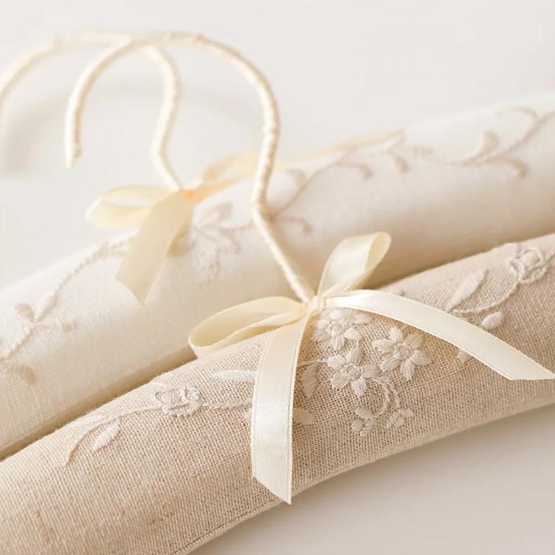 1Pc Embroidered Clothes Hanger Full Dress Wedding Clothes Hanger Photo Props Embroidery Pattern Creative Bow Ribbon Fabric