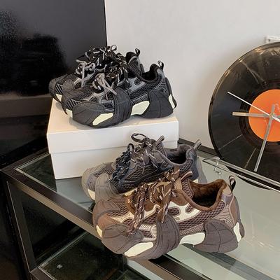 Толстоподошвенные увеличивающие рост и бархатные папины кроссовки для женской коллекции осень-зима 2025, новый дизайн ремешка, дышащая и универсальная повседневная спортивная обувь