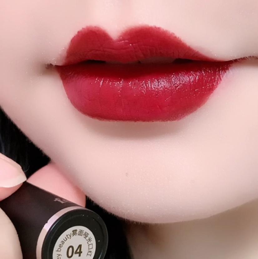 Стойкая матовая помада: Увлажняющий, Не отпечатывающийся, Горячий товар