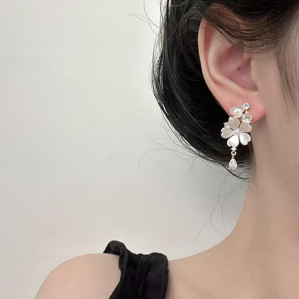 Elegant Zircon Sparkle Flower Pendant Stud Earrings for Women