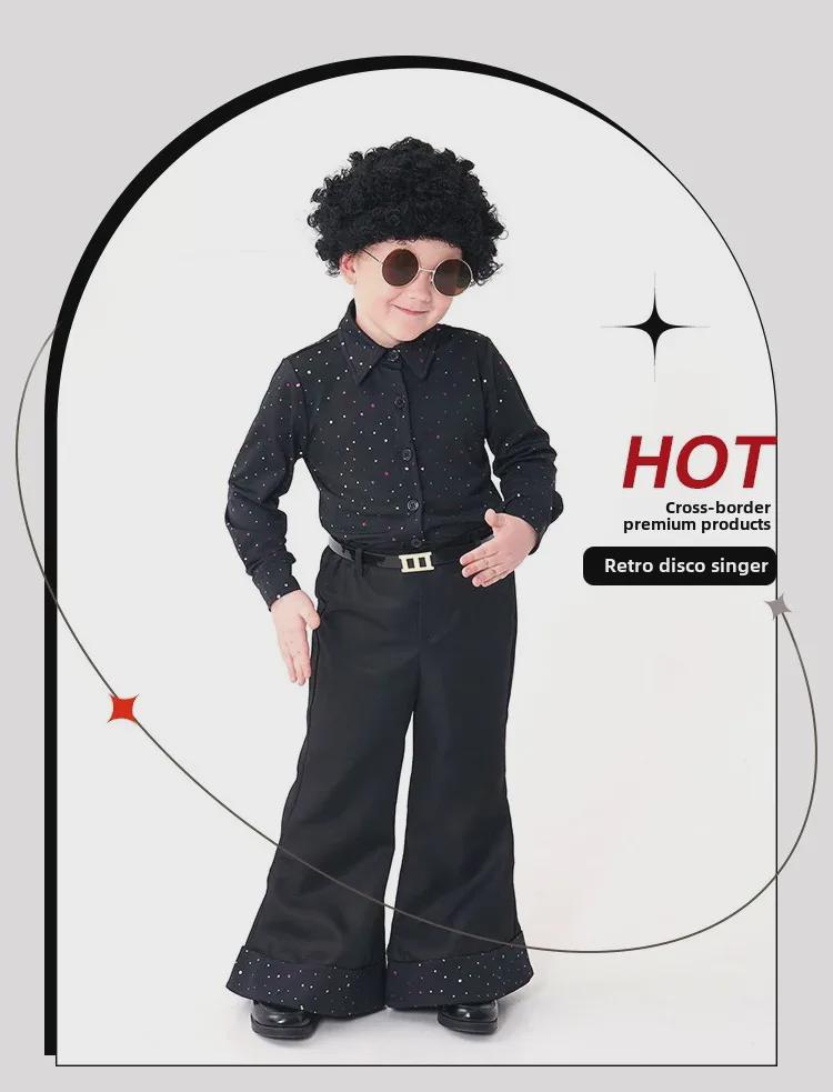 Детский ретро-диско-наряд 70-х годов с пайетками для показов на подиуме