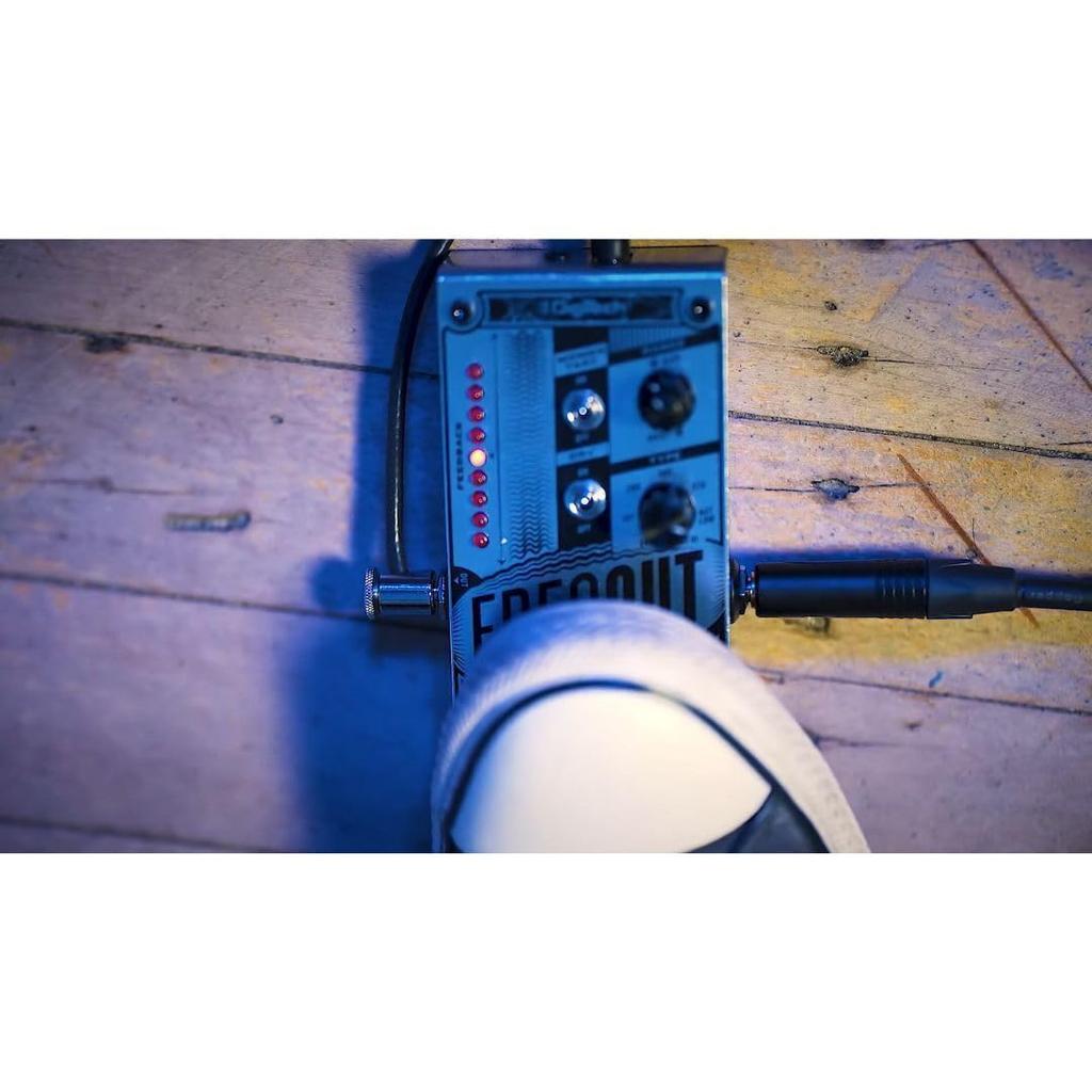 Digitech FreqOut Natural Feedback Creator []